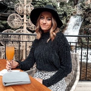 Meet your Posher, Julia